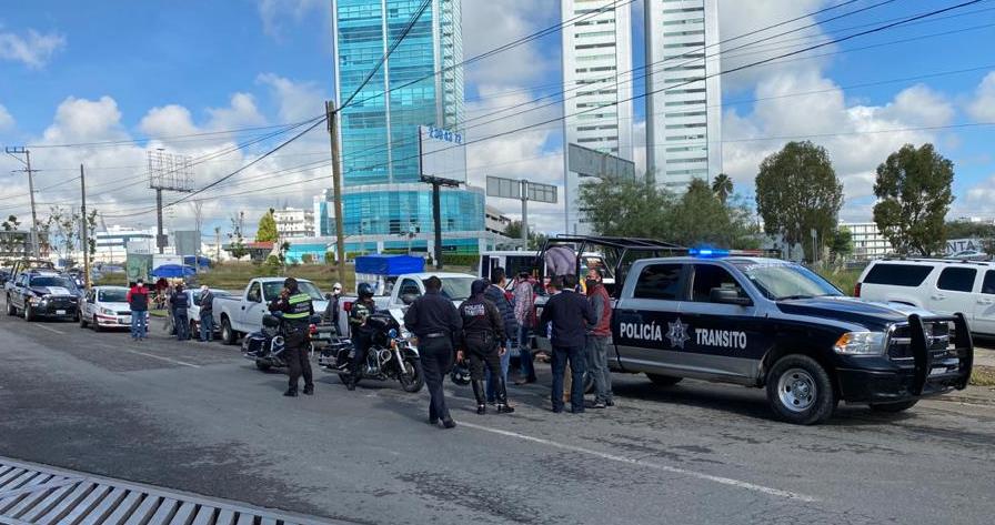 Les inician procedimiento en la Fiscalía a 6 choferes de taxis pirata tras operativo en Puebla
