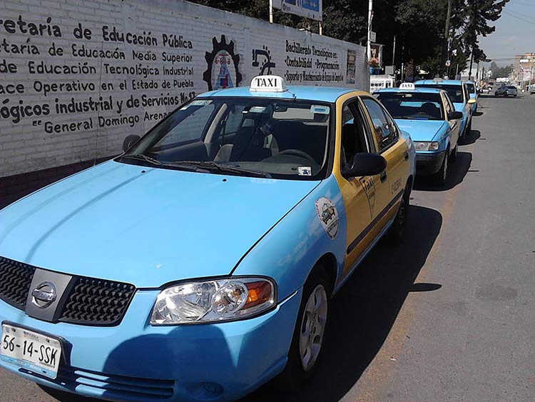Aumentan robos a taxis en región de Texmelucan