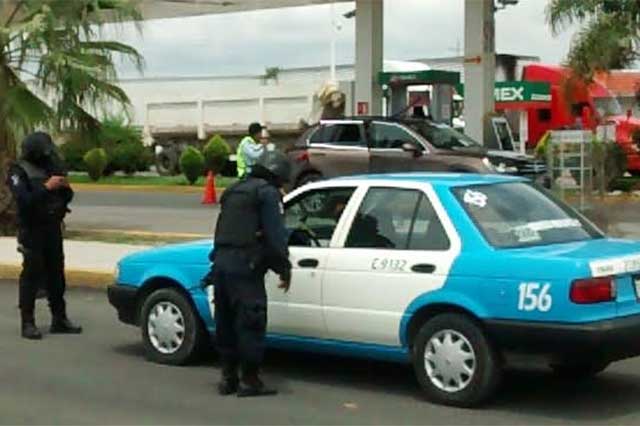 Circulan más de 300 taxis piratas en Tehuacán