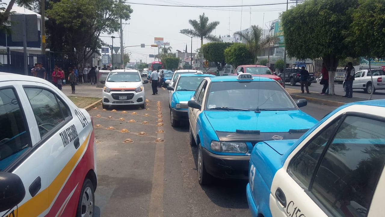 Pide CTM piso parejo para taxistas y plataformas en Tehuacán 