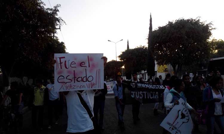 Se suma ITT a protestas por normalistas de Ayotzinapa