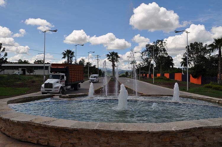 Tecomatlán, único municipio de la Mixteca con mejor infraestructura social