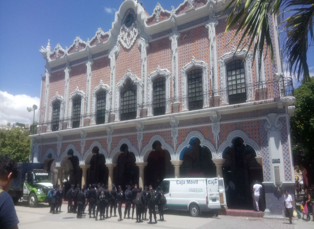 Mandos de seguridad en Tehuacán siguen sin dar la cara