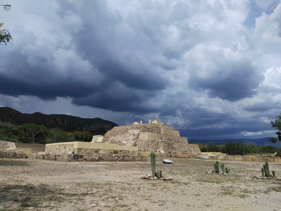 Continúan los saqueos en la zona arqueológica de Tehuacán 