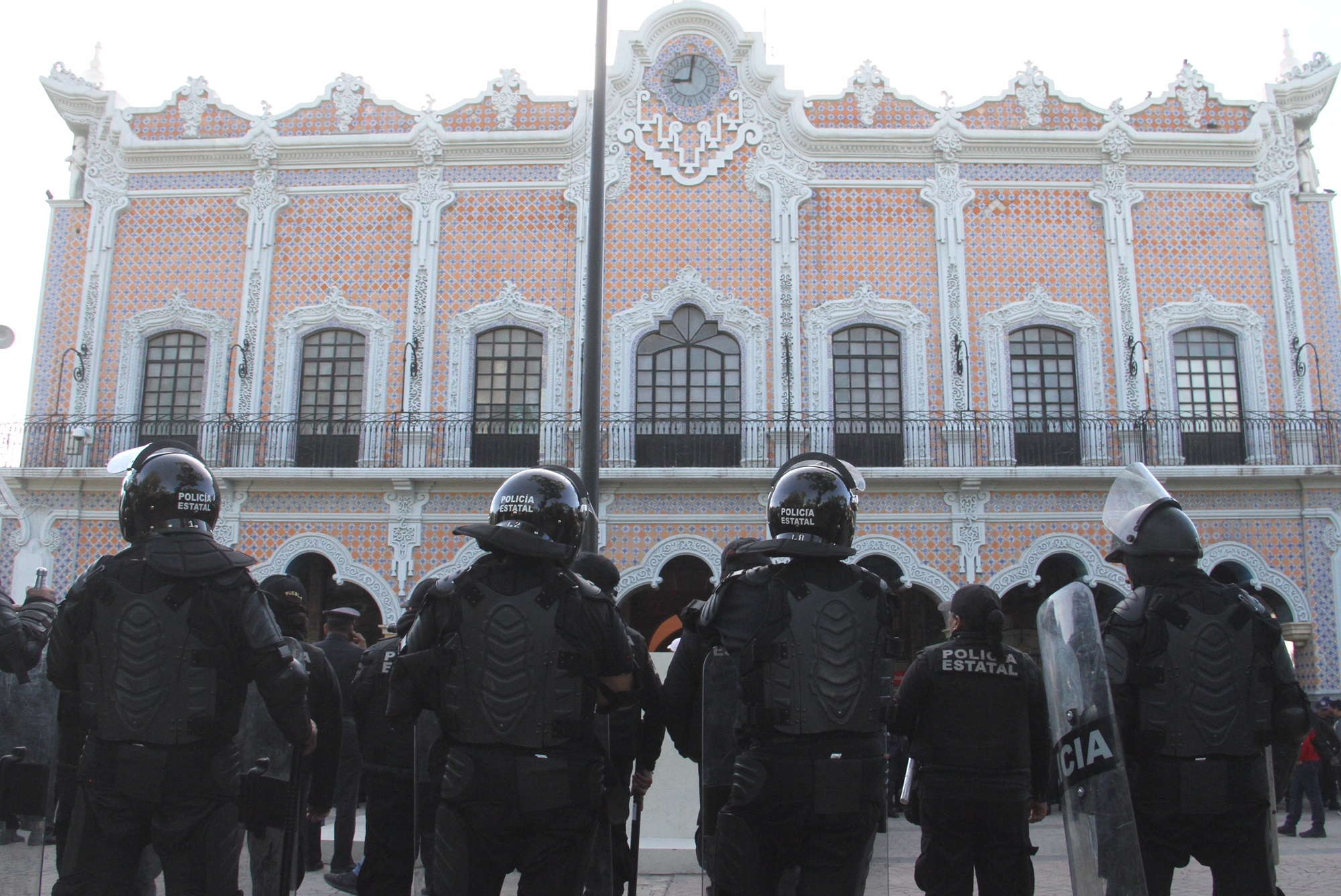Después de 12 días, no aparecen mandos de policía en Tehuacán