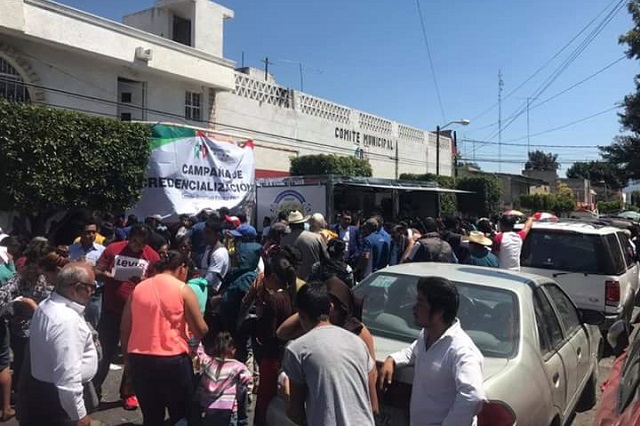 Acusan que Comuna intervino en credencialización de priistas en Tehuacán