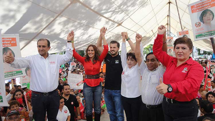 Acalorados cierres de campaña encabezan candidatos de Tehuacán
