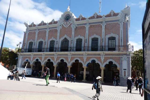 Reducirá Tehuacán presupuesto a obras por adeudo a empresa