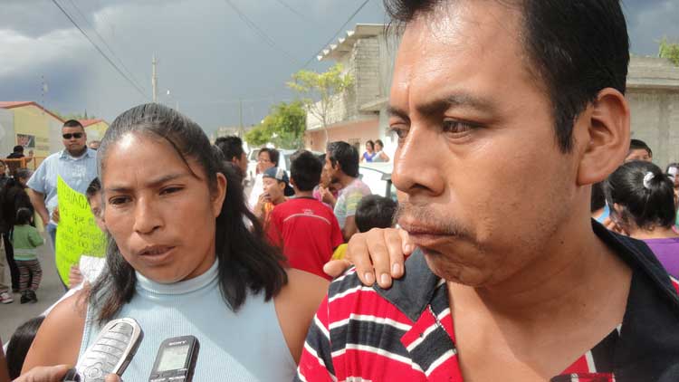 Padres y amigos dan último adiós a menor asesinado en Tehuacán