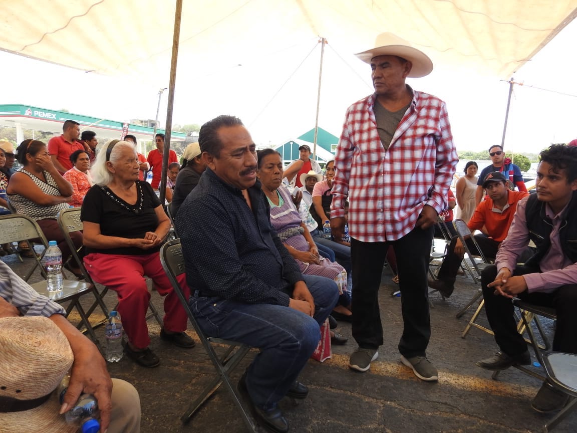 Antorchistas exigen en Tehuitzingo reconocer a edil auxiliar