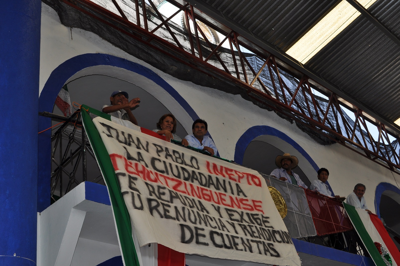 Protestan contra edil de Tehuitzingo por malos manejos y falta de obra