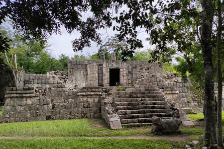 INAH abrirá una nueva área a visitantes de Chichén viejo 