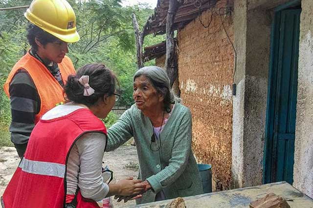 Cuayuca recibe ayuda humanitaria de grupos voluntarios