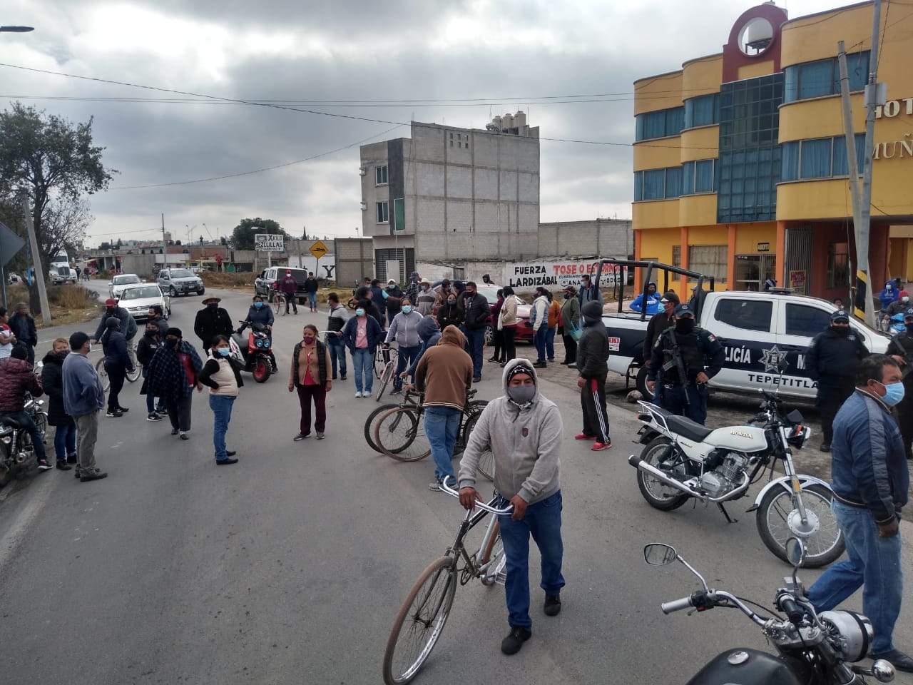 En límites entre Texmelucan y Tlaxcala  exigen cerrar panteón por malos olores