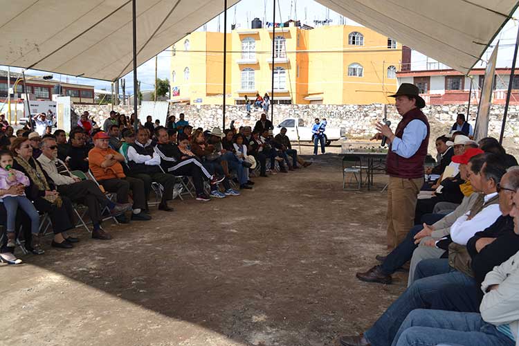 Arrancan en Tepeaca obras de Unidad Deportiva Cardenales