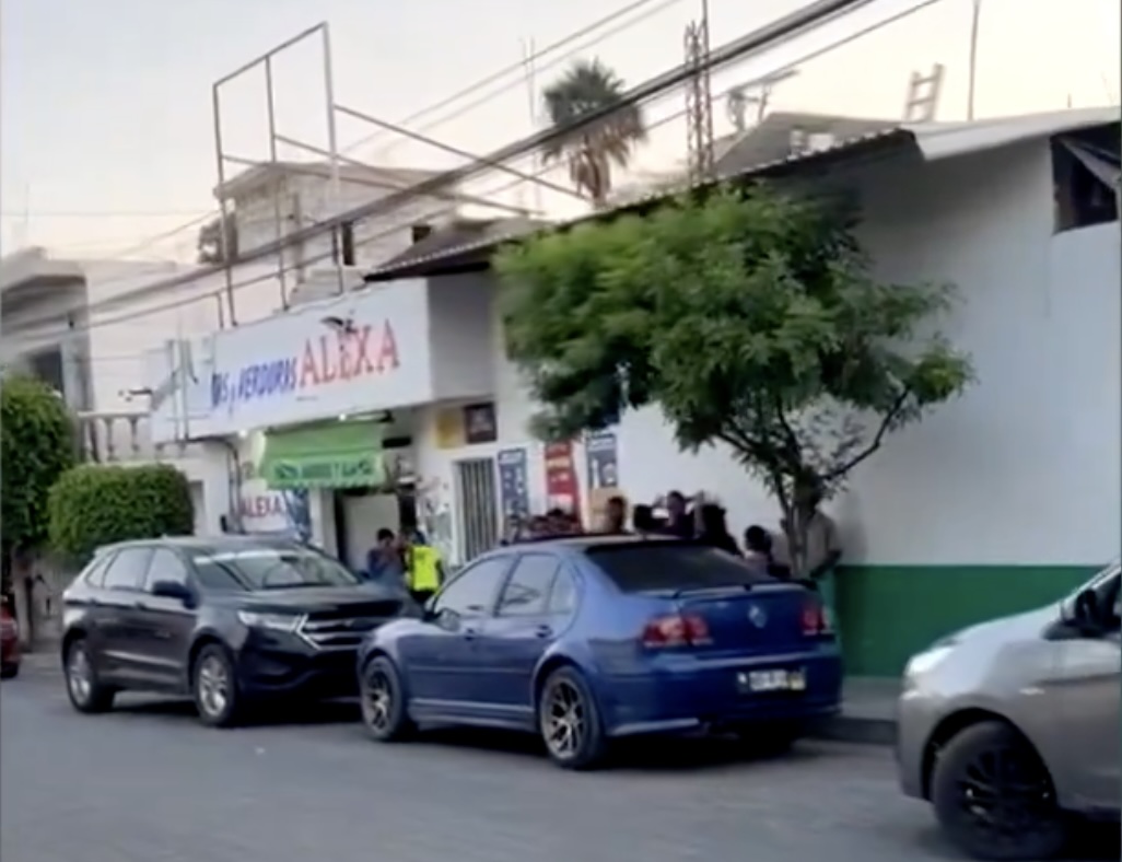 Sorprenden a tehuacaneros vendiendo su voto a Pedro Tepole