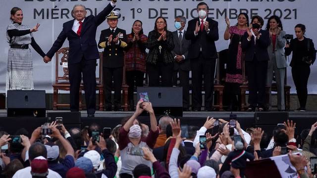 AMLOfest: un acarreo a misa