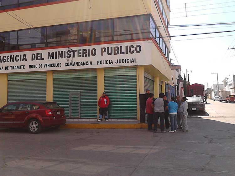 Federación de Comerciantes agreden a ambulantes en centro de Texmelucan