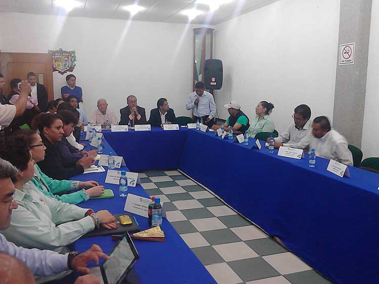 Destraban conflictos con presidencias auxiliares en Texmelucan