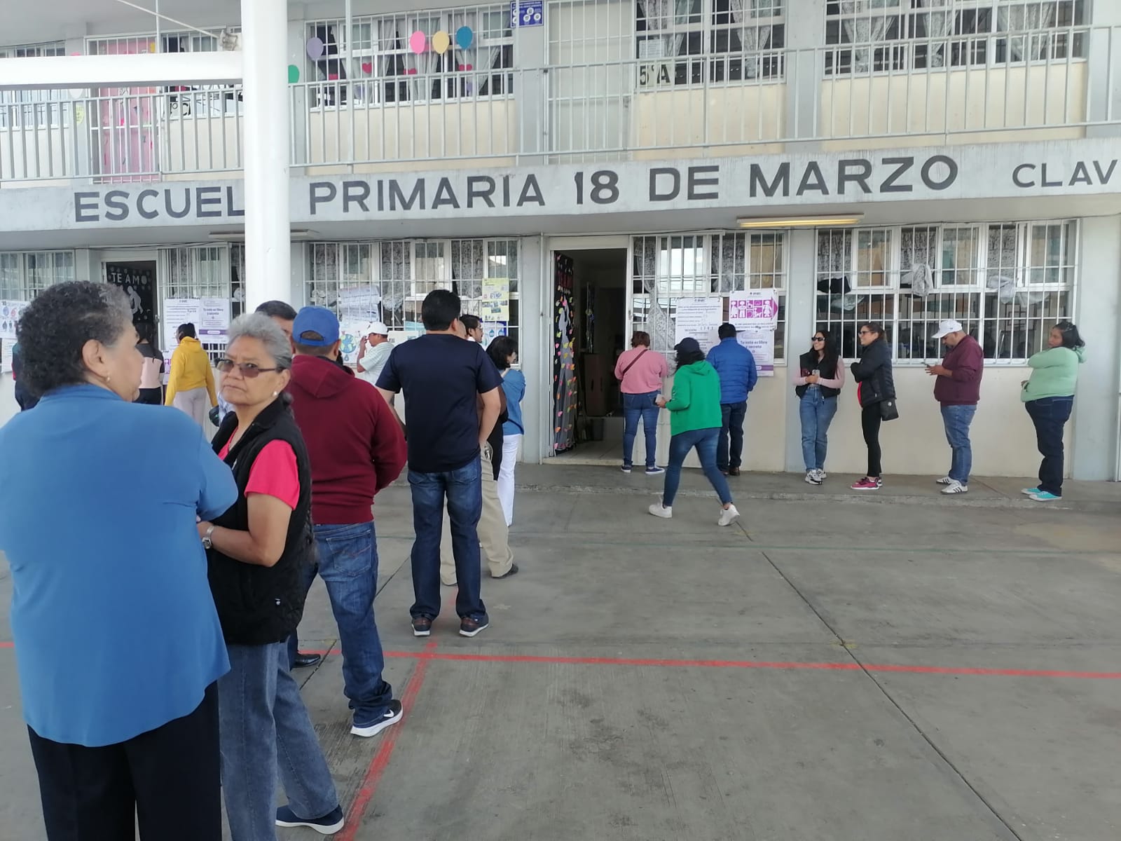 Texmelucan reporta retraso en votación y faltan funcionarios de casillas