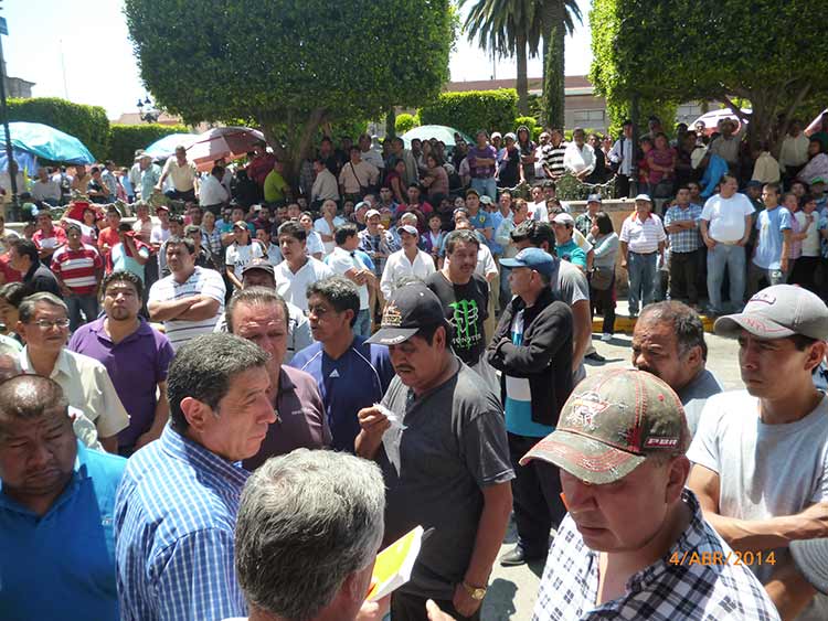 Protestan comerciantes de Teziutlán contra alza de impuestos
