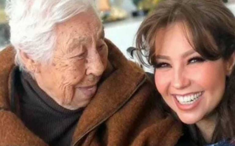Eva Mange abuelita de Thalía y Laura Zapata, a los 104 años