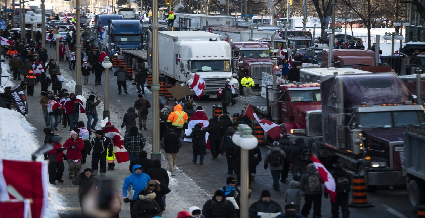 En Ottawa comienzan los arrestos por manifestaciones de antivacunas