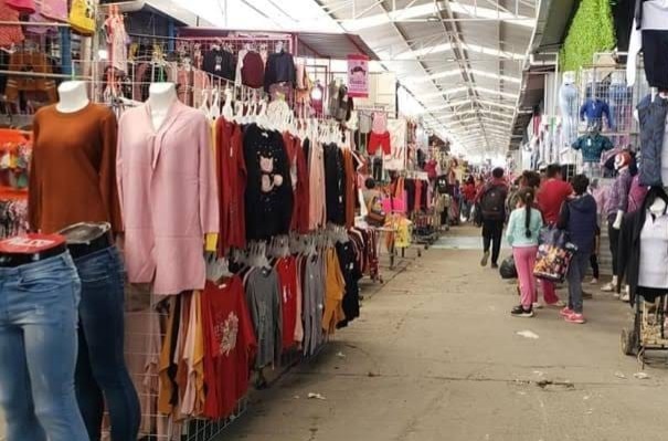 Inicia temporada decembrina del Tianguis de Texmelucan