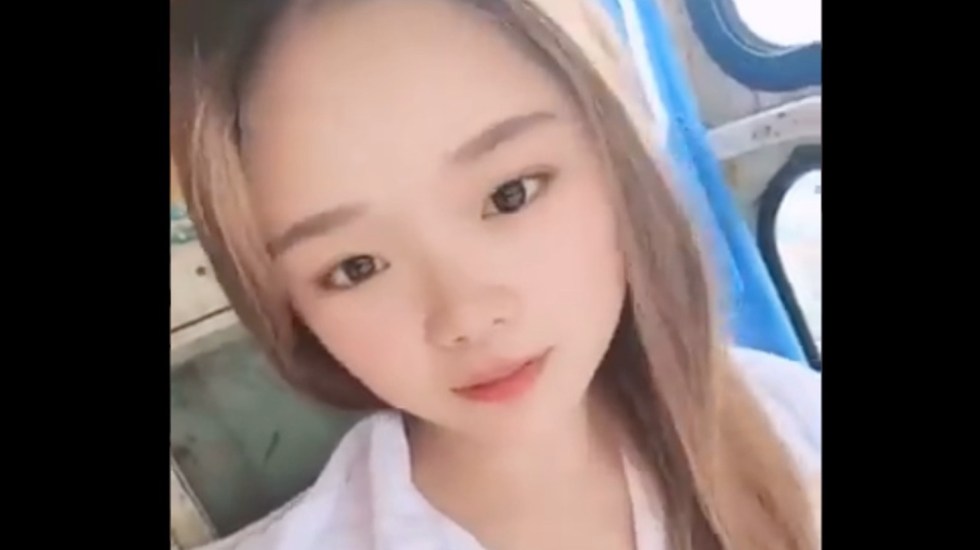 VIDEO Muere joven mujer mientras hacía un TikTok