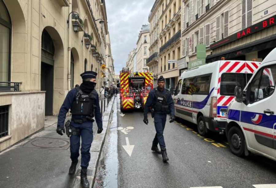 Tiroteo en París deja tres muertos y un herido