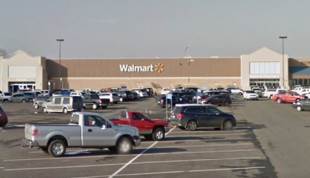 Otro tiroteo en EU, esta vez en el Walmart de Oklahoma, tres muertos
