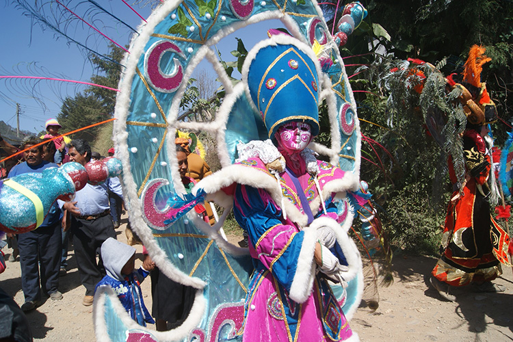 La fiesta de los artesanos: el carnaval de Tlacomulco