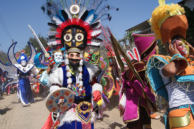 La fiesta de los artesanos: el carnaval de Tlacomulco