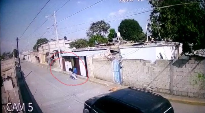 VIDEO Minutos de pánico vive mujer por asalto en Texmelucan