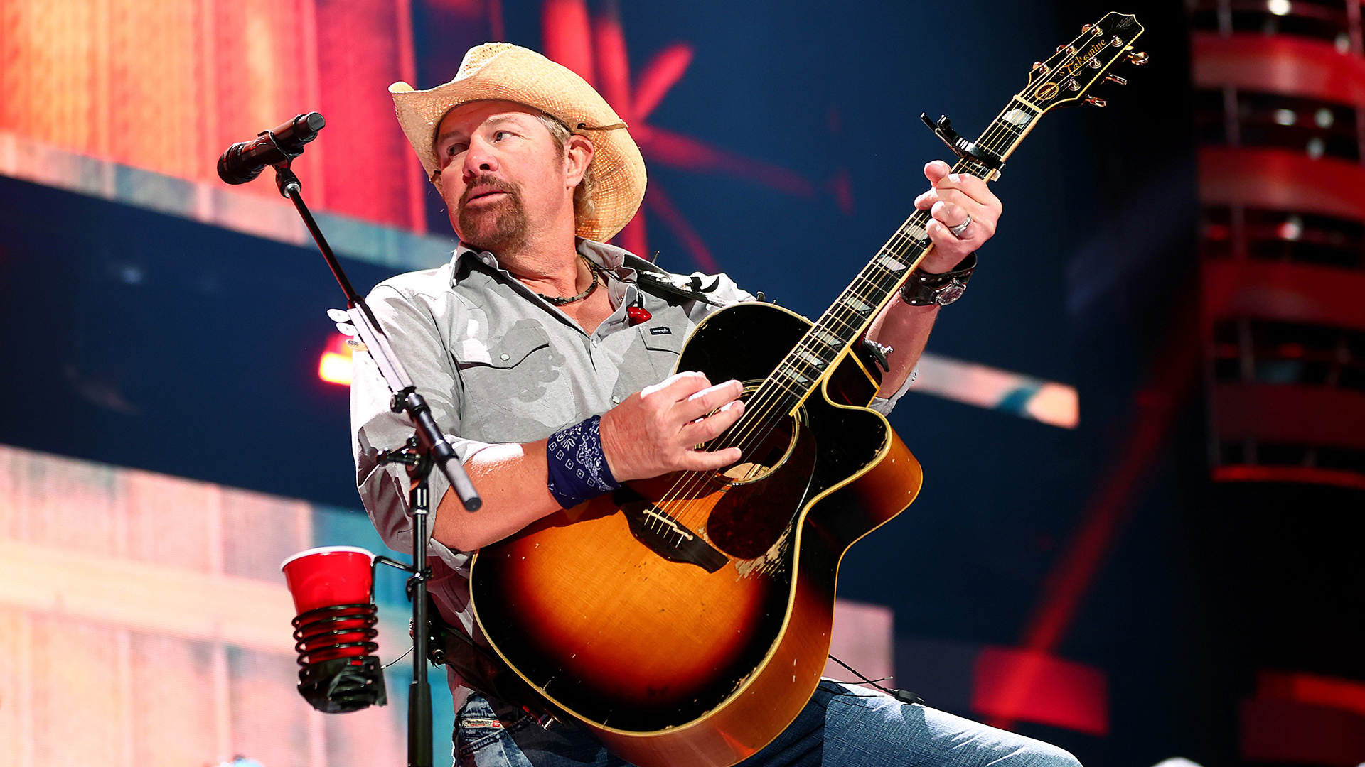 Fallece por cáncer Toby Keith, cantante de country