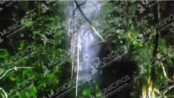 VIDEO Ruge fuga de toma clandestina en Venta Chica de Huauchinango