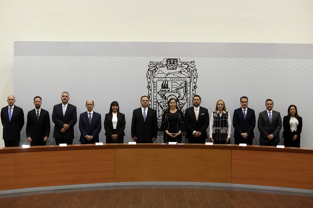 Piden activistas renuncia de funcionarios de Martha Erika Alonso