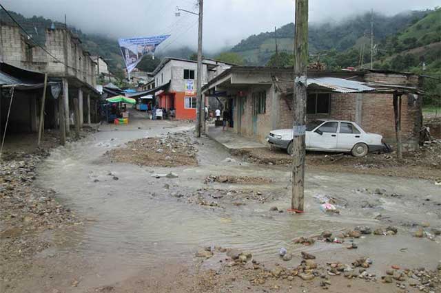 La tormenta le quitó el sueño a toda una comunidad de Huauchinango