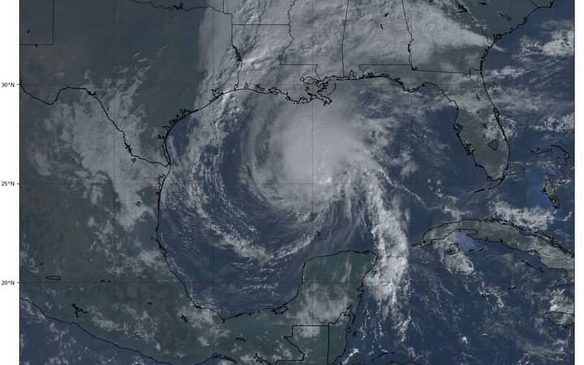 Rafael continúa como tormenta tropical en el Golfo de México