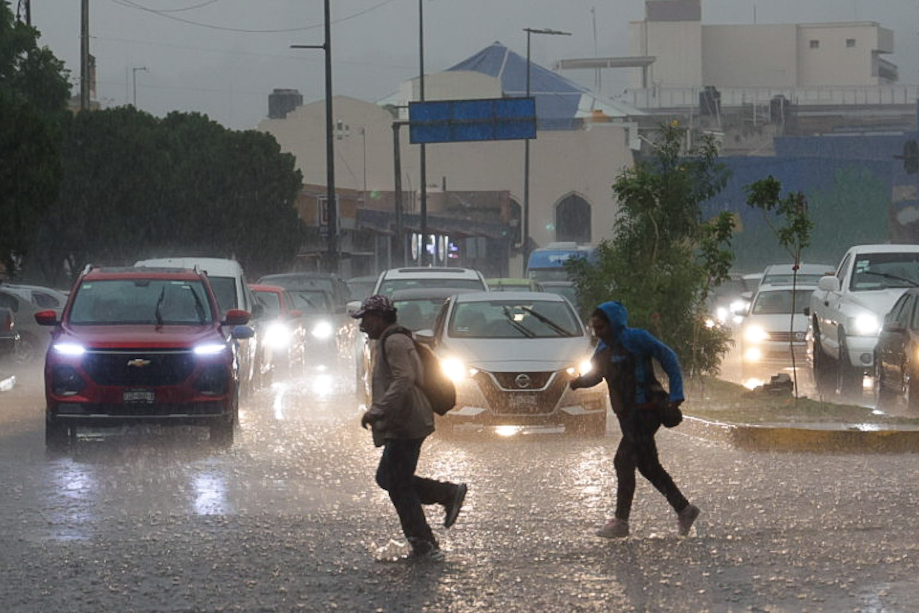 Habrá lluvias y granizo la madrugada de este lunes en Puebla