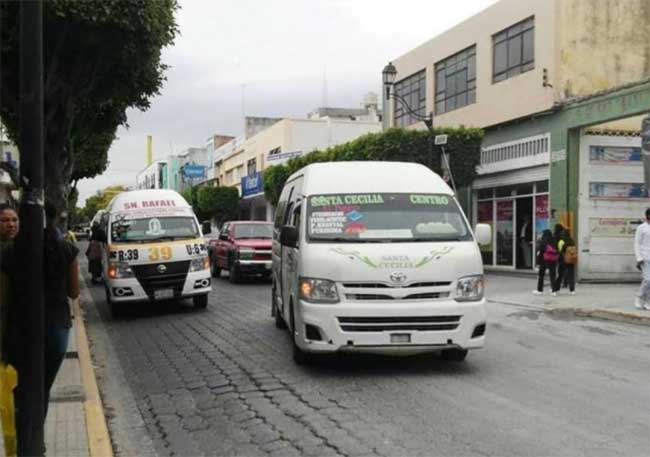 El 50% de concesionarios del transporte en Tehuacán, endeudados por contingencia