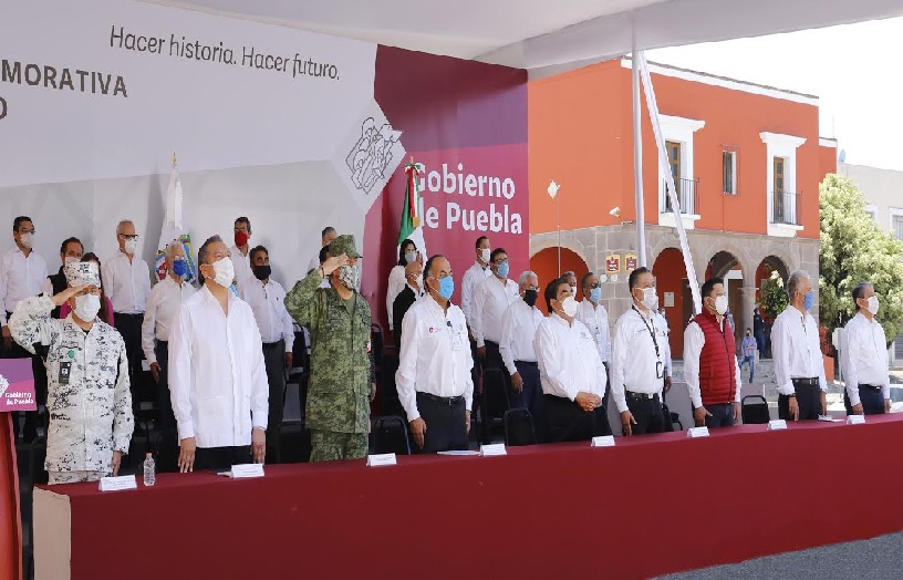 En Día del Trabajo reconocen labor de personal de Salud
