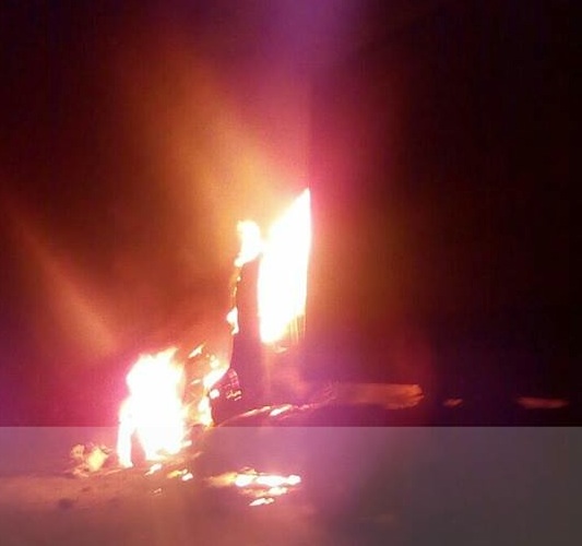 Incendian tráiler que robaron sobre la Puebla-Orizaba