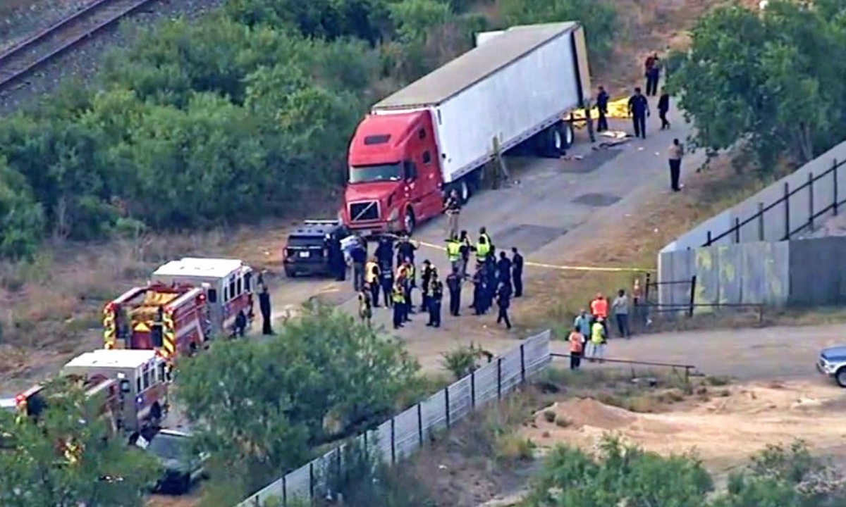 Estiman 27 víctimas mexicanas en camión de Texas