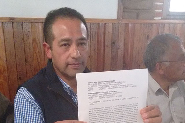 Tianguistas de Texmelucan exigirán destitución de Rafael Núñez