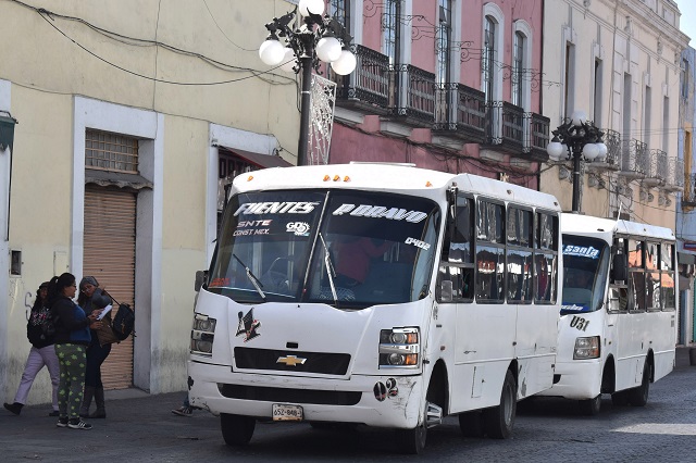 Conectadas al C5 solo 40% de unidades del transporte público en Puebla: Aréchiga