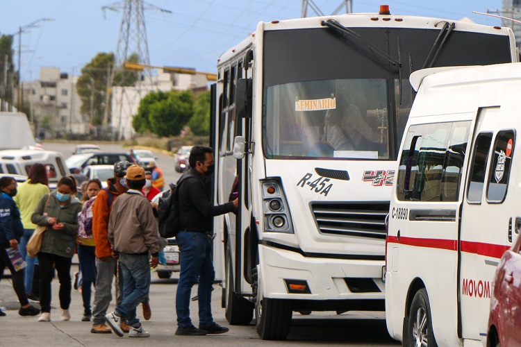 Va video vigilancia en transporte público, taxis, plataformas y grúas en Puebla