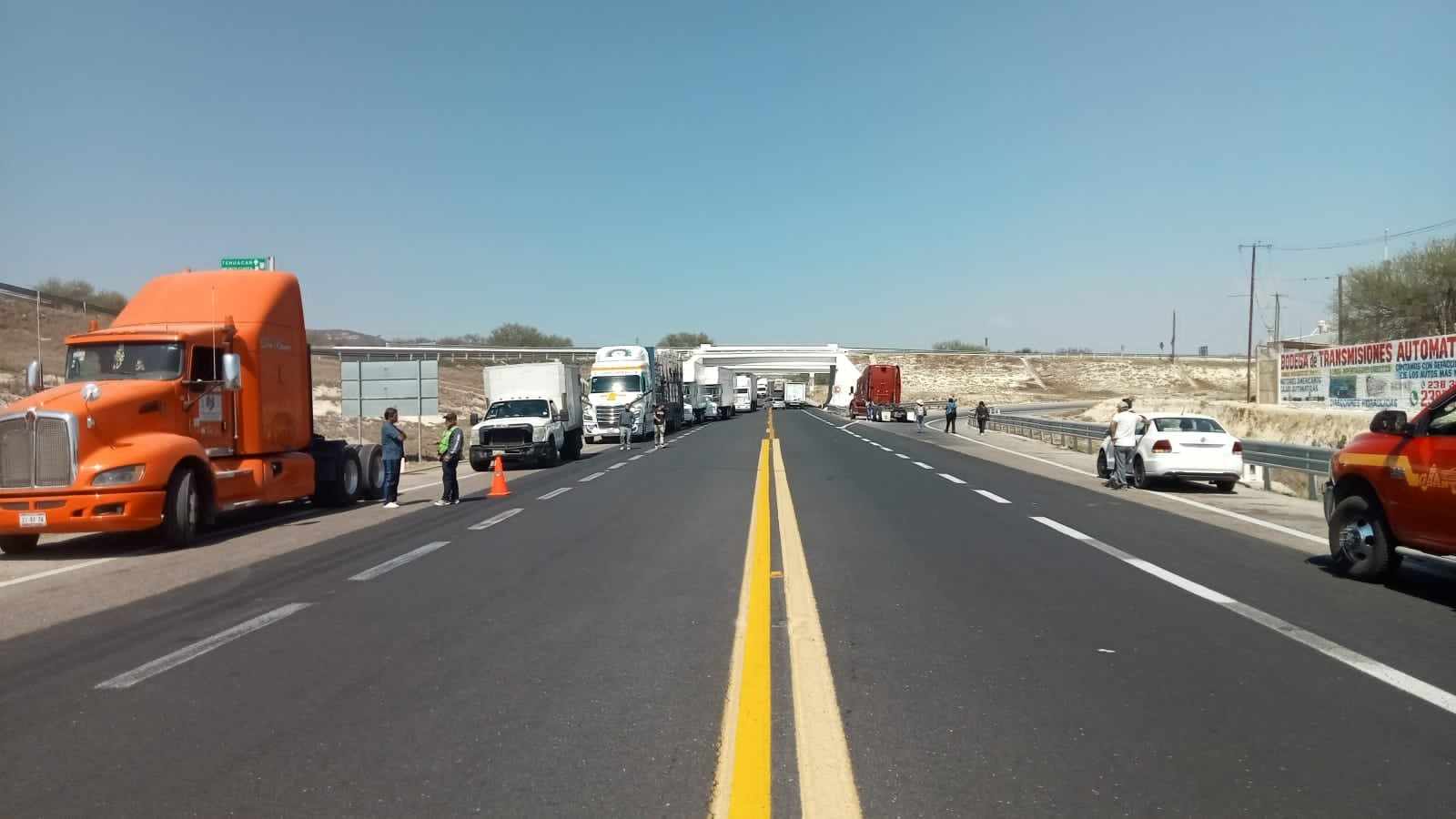 Azora delincuencia a transportistas en tramos carreteros de Tehuacán