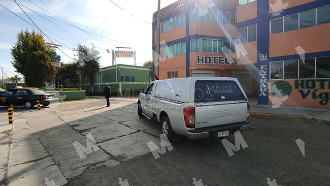 VIDEO Taxista se ahorca en motel El Trébol en Puebla capital