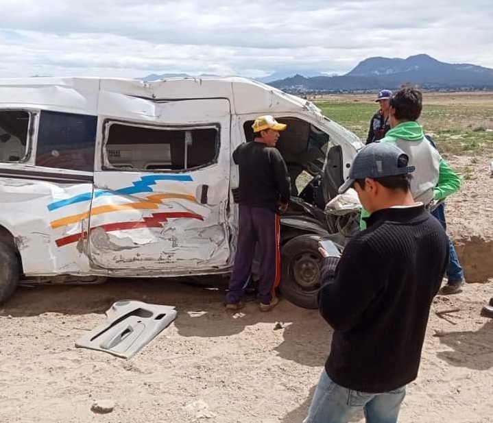 Murió prensado por intentar ganarle al tren en Tepeyahualco